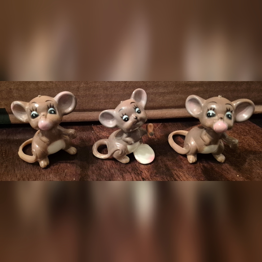 Adorable Vintage Josef Originals Mouse Set
